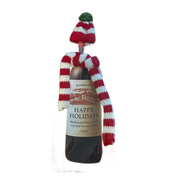 Sundance Other - Sundance Festive Red and White Wine Bottle Cover